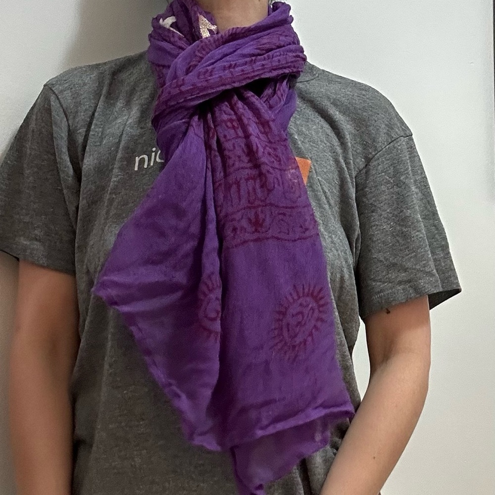 Faith ‘Om’ Scarf 🕉️ - Picture 2 of 11